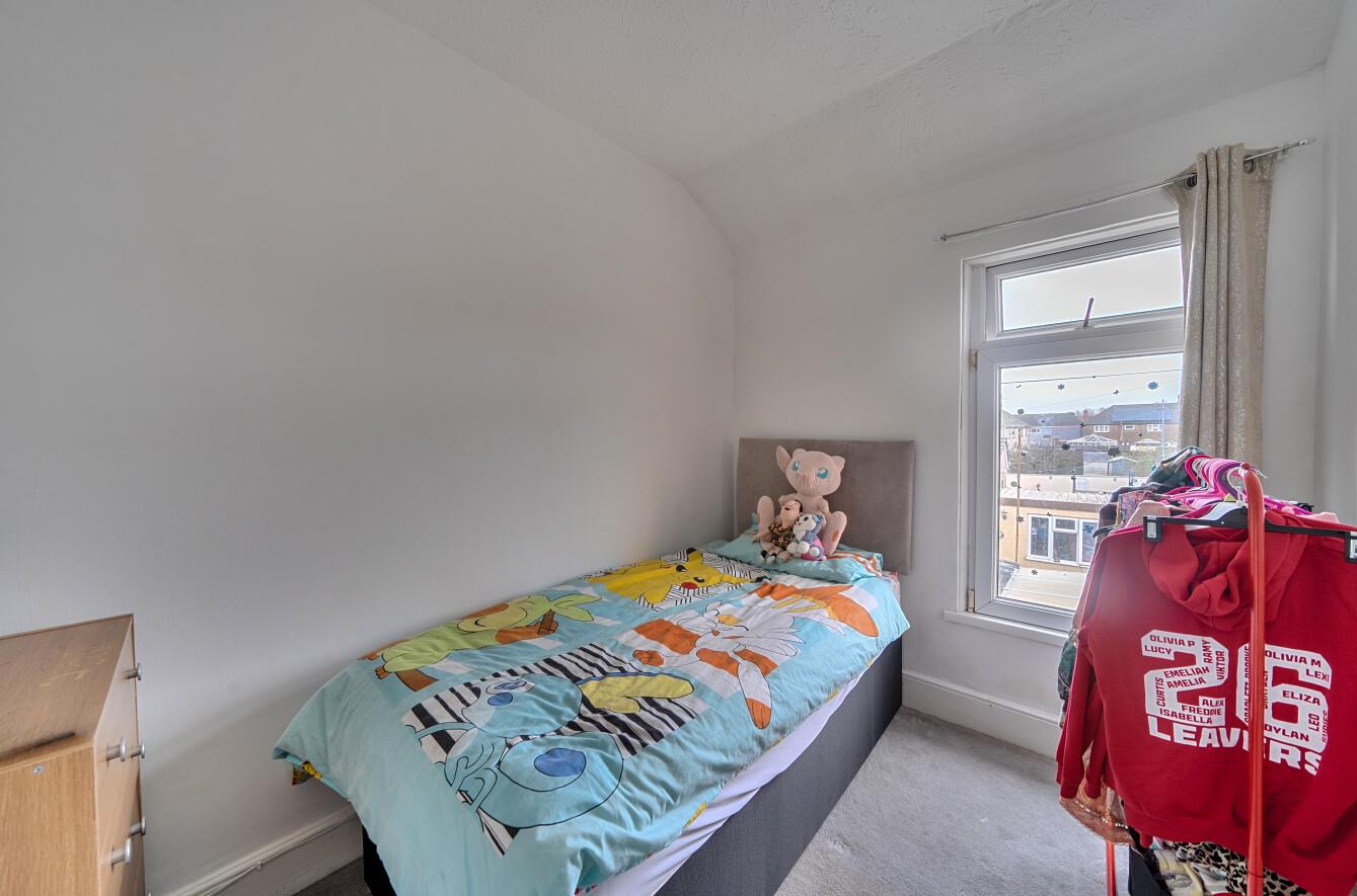 Heol Tregoning, Llanelli, SA15 2BD